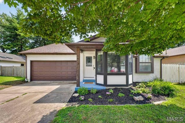 1513 Royal Oak Court, O'fallon, IL 62269