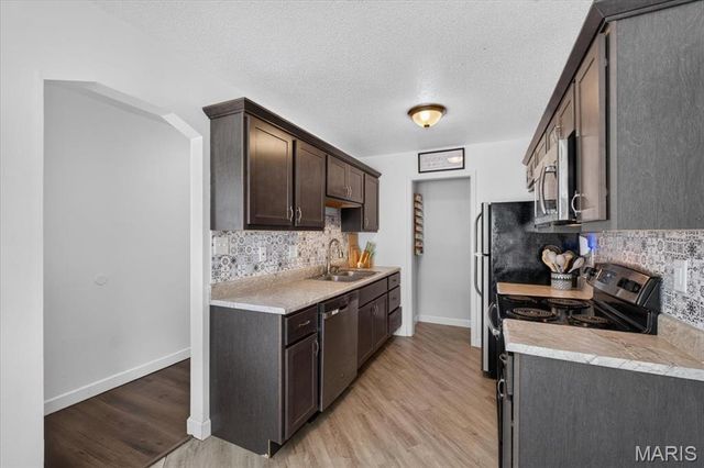 1513 Royal Oak Court, O'fallon, IL 62269