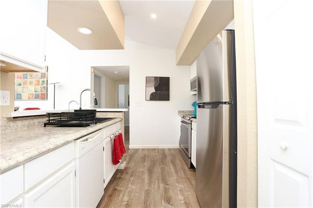 4650 Saint Croix LN # 731, Naples, FL 34109