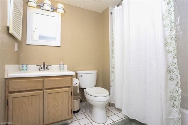 4650 Saint Croix LN # 731, Naples, FL 34109