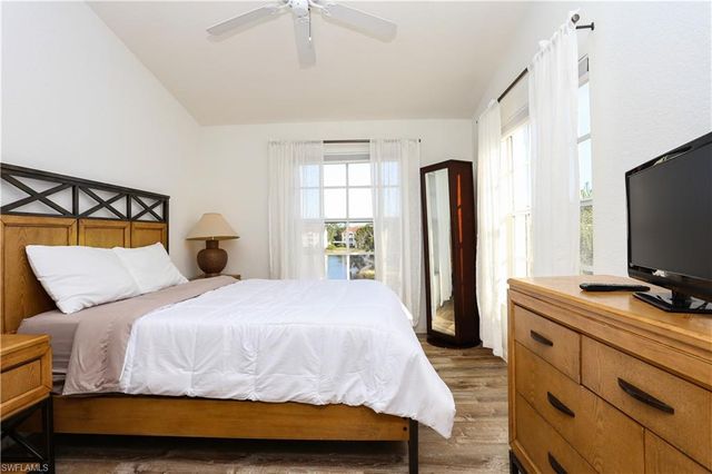 4650 Saint Croix LN # 731, Naples, FL 34109