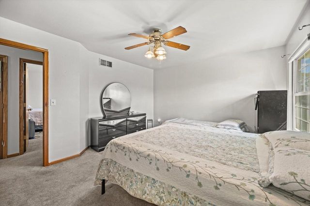 3080 Kimberly AVENUE, Greenfield, WI 53221