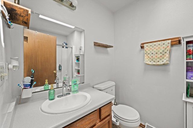 3080 Kimberly AVENUE, Greenfield, WI 53221
