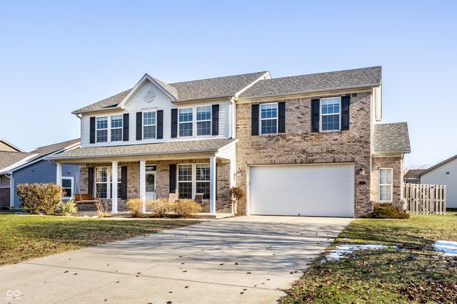 6127 N Woods Edge Drive, Mccordsville, IN 46055
