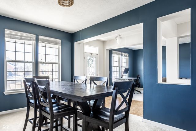 6127 N Woods Edge Drive, Mccordsville, IN 46055