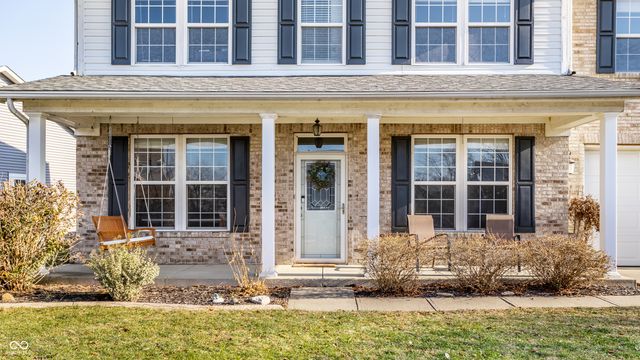 6127 N Woods Edge Drive, Mccordsville, IN 46055