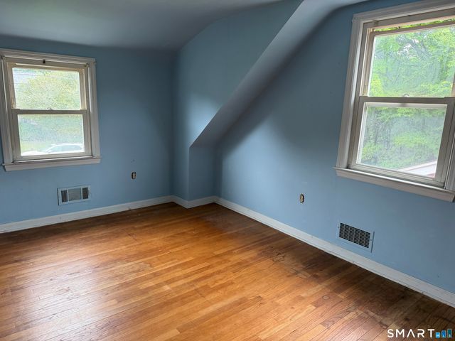 18 Chatham Drive, Norwalk, CT 06854