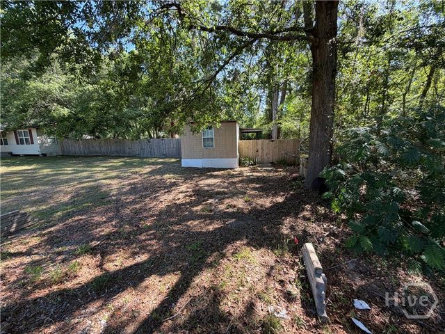 239 Toni Branch Road, Ellabell, GA 31308