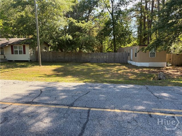 239 Toni Branch Road, Ellabell, GA 31308