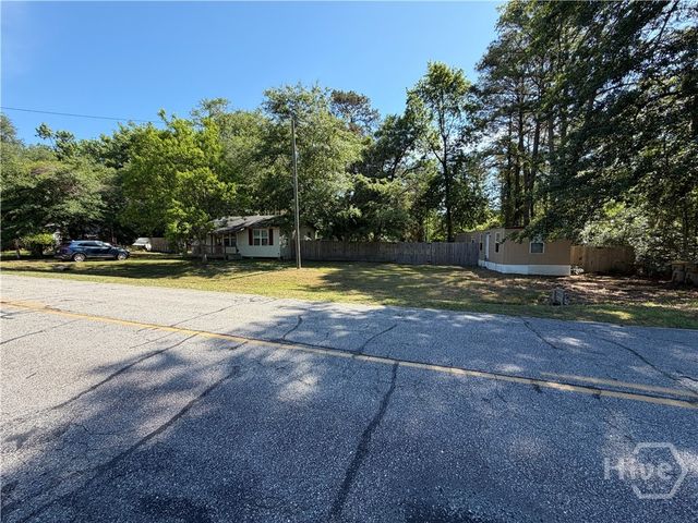 239 Toni Branch Road, Ellabell, GA 31308