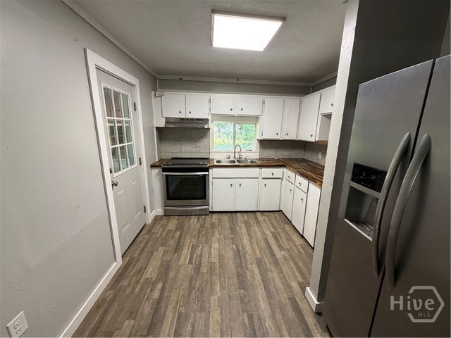239 Toni Branch Road, Ellabell, GA 31308