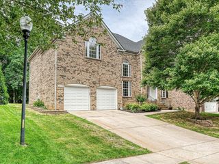 410 Deer Brush Lane, Waxhaw, NC 28173