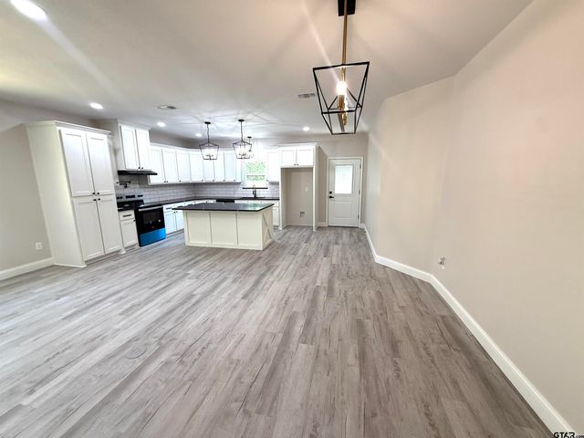 431 Cypress, Pittsburg, TX 75686