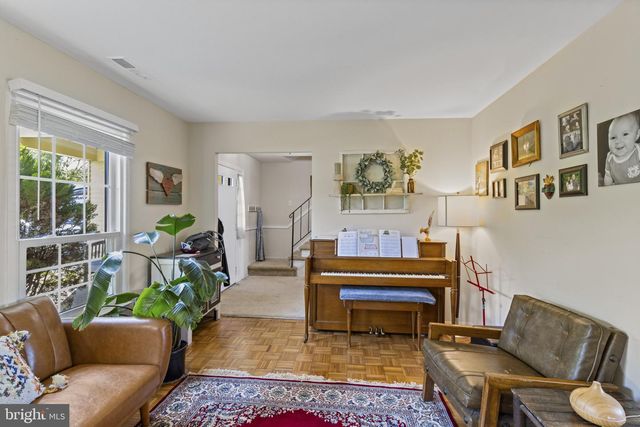 1435 CROFTON PKWY, Crofton, MD 21114