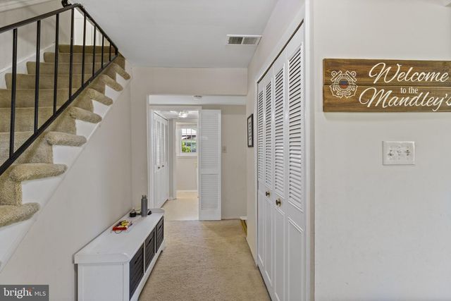1435 CROFTON PKWY, Crofton, MD 21114