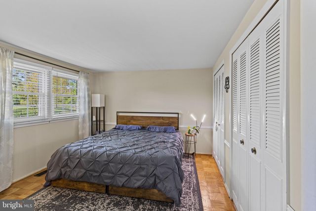 1435 CROFTON PKWY, Crofton, MD 21114