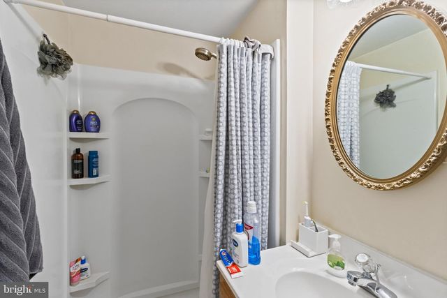1435 CROFTON PKWY, Crofton, MD 21114