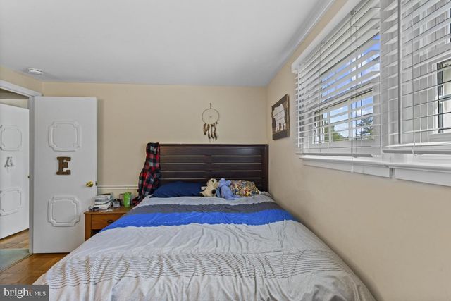 1435 CROFTON PKWY, Crofton, MD 21114