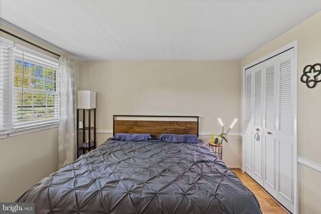 1435 CROFTON PKWY, Crofton, MD 21114