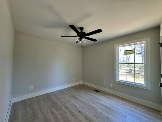 336 Coker Ford Rd, Portland, TN 37148