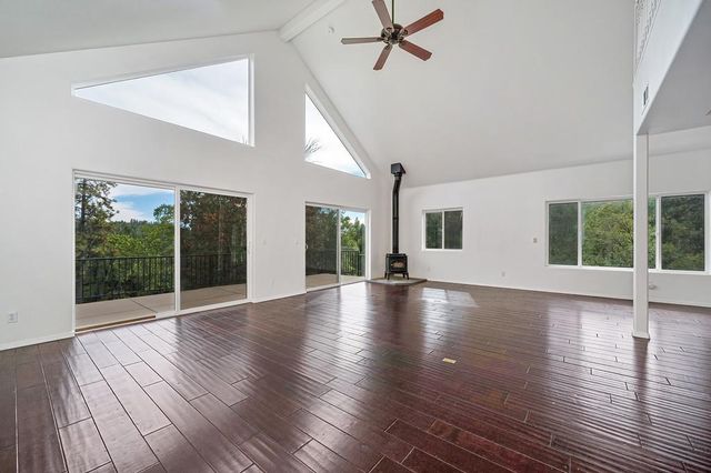 1380 Loka Ln, Greenwood, CA 95635