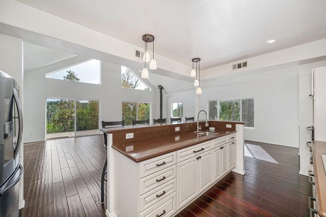 1380 Loka Ln, Greenwood, CA 95635