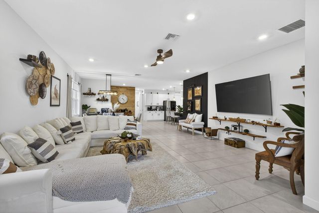 1333 Haywagon Trail, Loxahatchee, FL 33470