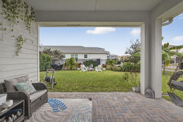 1333 Haywagon Trail, Loxahatchee, FL 33470