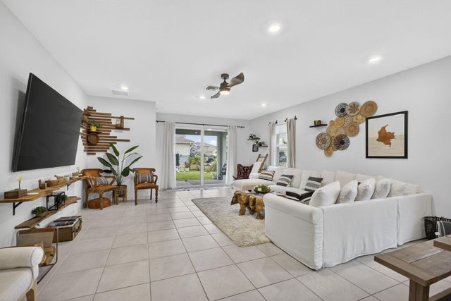 1333 Haywagon Trail, Loxahatchee, FL 33470