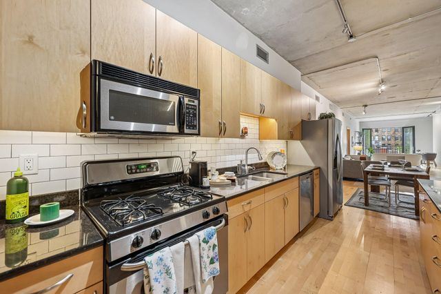 212 N 1st Street 306, Minneapolis, MN 55401