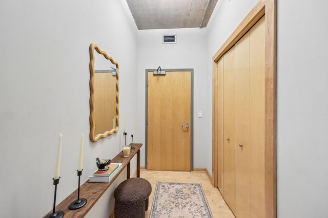 212 N 1st Street 306, Minneapolis, MN 55401