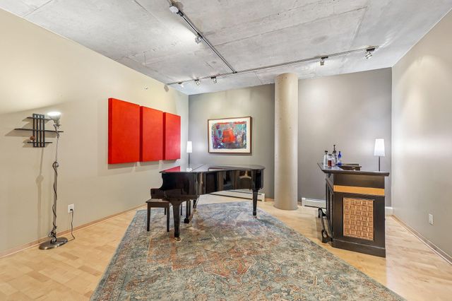 212 N 1st Street 306, Minneapolis, MN 55401