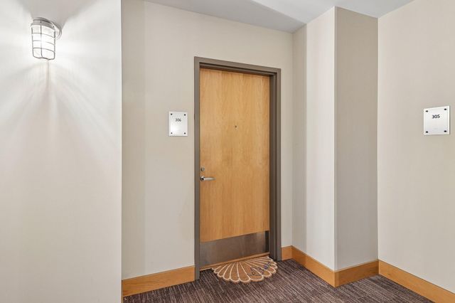 212 N 1st Street 306, Minneapolis, MN 55401