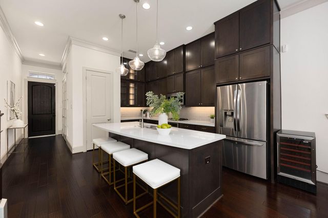 6703 Saxton Manor Street, Houston, TX 77055