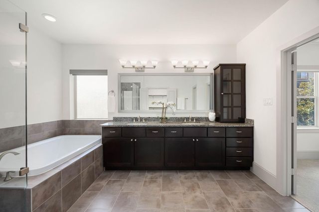 6703 Saxton Manor Street, Houston, TX 77055