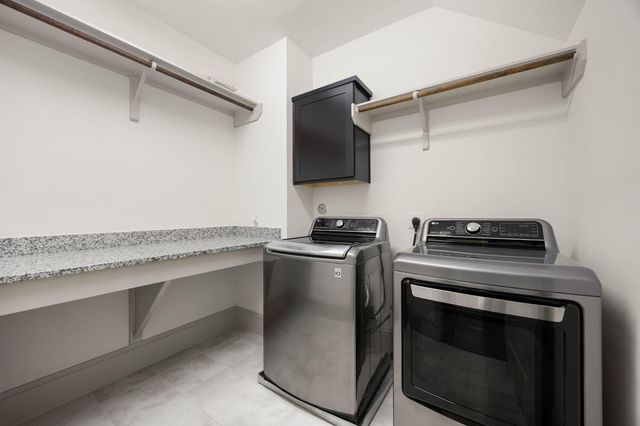 6703 Saxton Manor Street, Houston, TX 77055