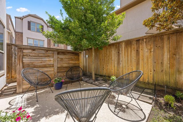 6703 Saxton Manor Street, Houston, TX 77055