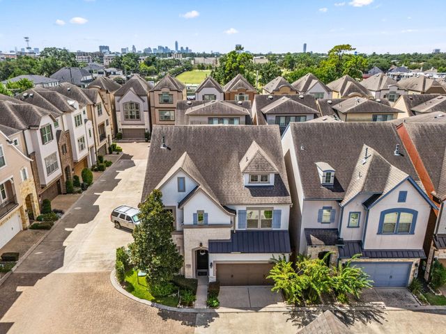 6703 Saxton Manor Street, Houston, TX 77055
