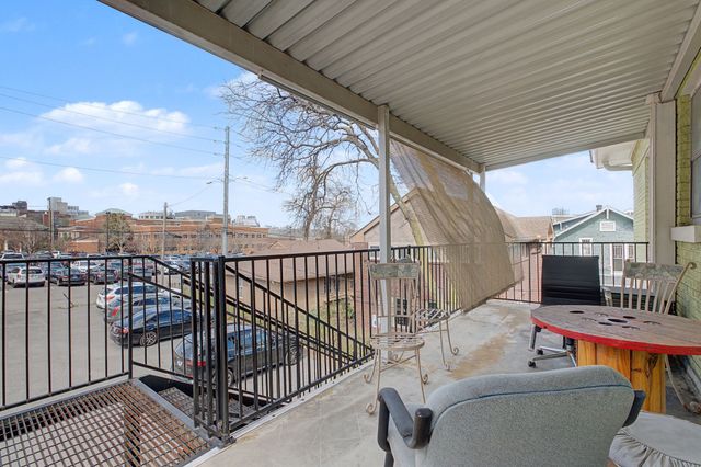 1233 17th Ave, S, Nashville, TN 37212