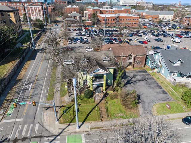 1233 17th Ave, S, Nashville, TN 37212