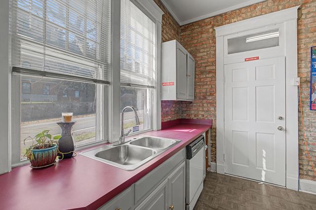 1233 17th Ave, S, Nashville, TN 37212