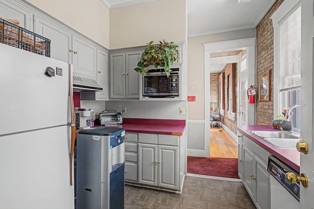 1233 17th Ave, S, Nashville, TN 37212