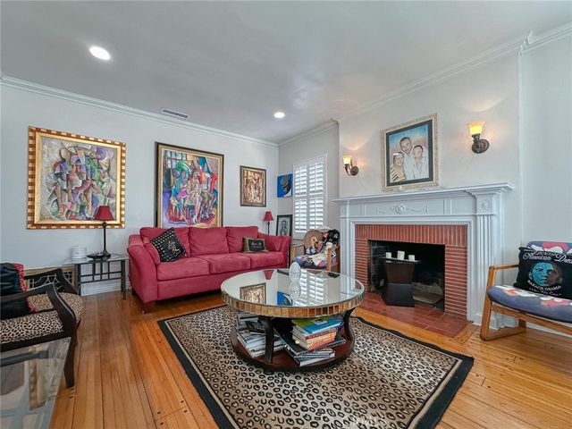 3815 Welland Avenue, Los Angeles, CA 90008