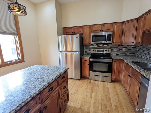 32 Columbus Square Drive, St Louis, MO 63101