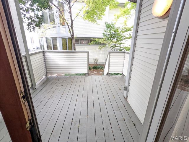 32 Columbus Square Drive, St Louis, MO 63101