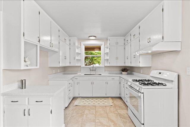 414 Concord St, Lodi, CA 95240
