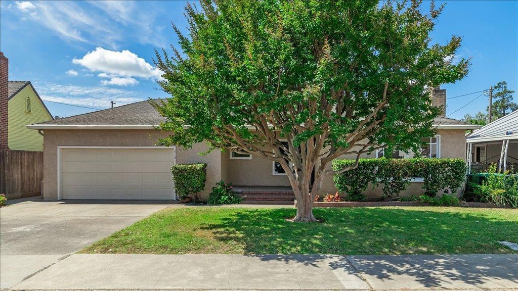 414 Concord St, Lodi, CA 95240