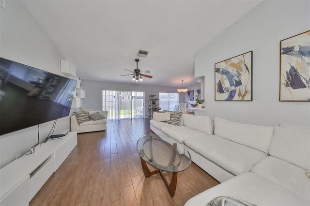 1204 SAWDUST COURT, Valrico, FL 33596