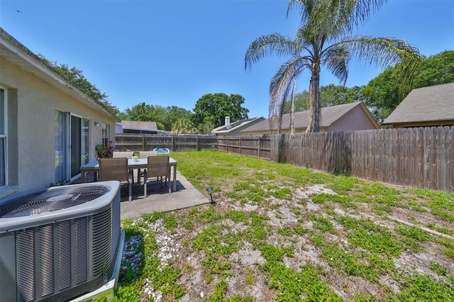 1204 SAWDUST COURT, Valrico, FL 33596