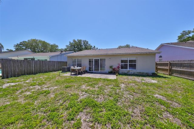 1204 SAWDUST COURT, Valrico, FL 33596